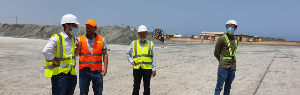 PDG de Colas visite l'aéroport de Saint-Louis